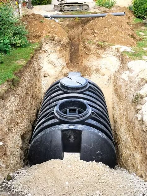 Pros And Cons Of A Septic Tank The Good The Bad And The Muddy