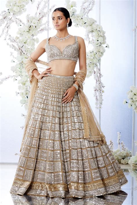 Buy Gold Net Embroidered Geometric Sweetheart Neck Lehenga Set For