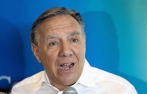 Fran Ois Legault Tente De Charmer Les Lecteurs Dans Verdun Le Devoir