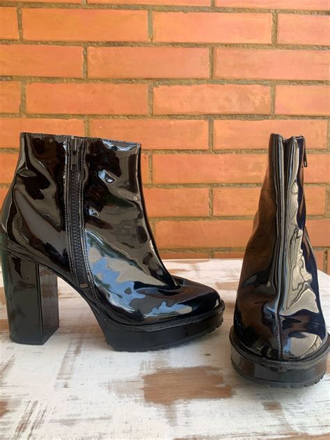 Bota Cano Curto De Vinil Bota Feminina Via Mia Usado Enjoei