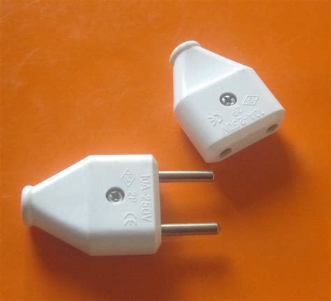 Electric Plug Socket - Plug Adaptor and Outlet Socket