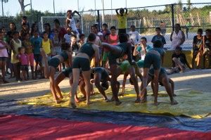 AMIGOS DO ESPORTE FAZ A ALEGRIA DE QUASE 500 CRIANÇAS NO BAIRRO JUNDIÁ