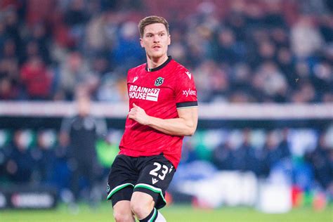 Hannover 96 gegen FC St Pauli jetzt live im TV und Stream Hier läuft