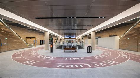 New Concourse At Central Station Opens Rail Express