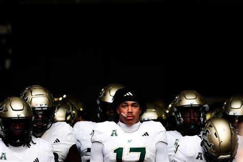 South Florida vs. North Texas prediction: Odds, picks, best bet for