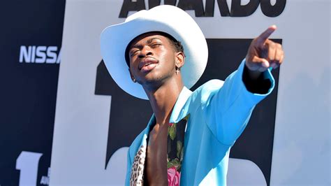 Did Old Town Road Rapper Lil Nas X Come Out As Gay Variety