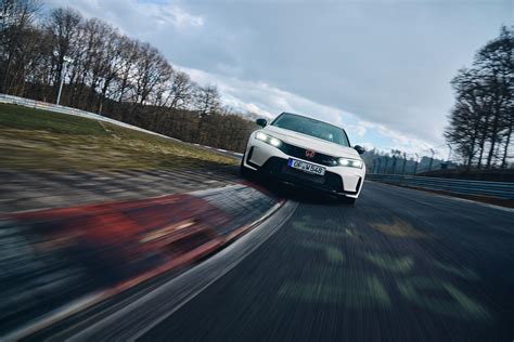 The Honda Civic Type R Sets Fwd Lap Record At N Rburgring