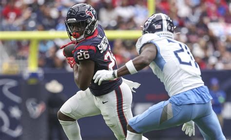 RB Devin Singletary leaves Texans, agrees to deal with Giants - Yahoo Sports