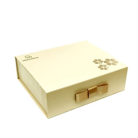 Cardboard Corporate Gift Packaging Boxes Thickness 2mm Design