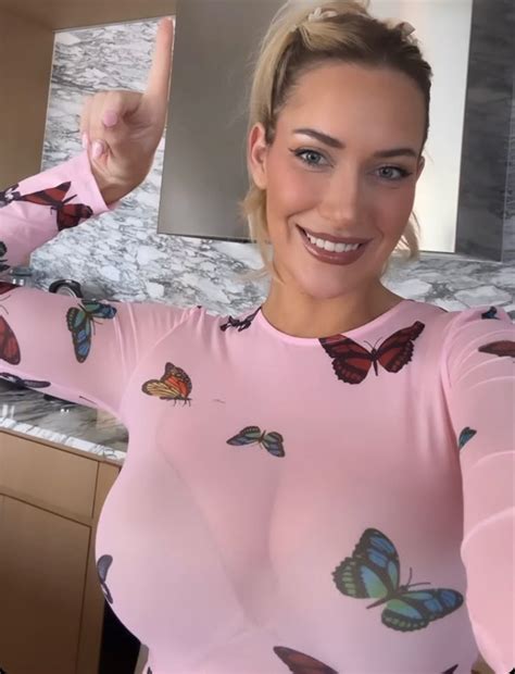 Pin By Karl Dworak On Beautiful Blonde Women Curvy Woman Blonde Women Curvy Women Fashion