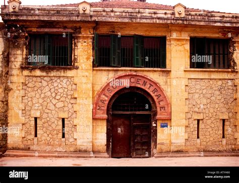 Maison Central Hoa Lo Prison Hanoi Vietnam 1996 Stock Photo Alamy