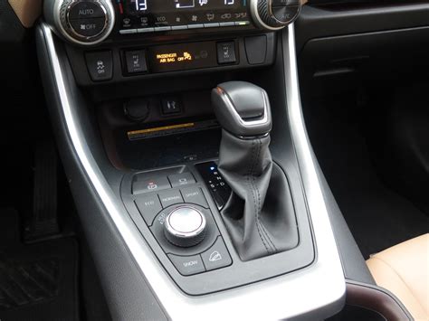 2019 Toyota RAV4: 195 Interior Photos | U.S. News