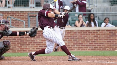 Aggie baseball bounces back in midweek tilt, stymies UTA, 4-2 | TexAgs