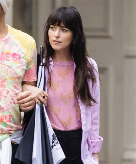 Pin De Sophie Neveu Em Dakota Jonhson Roupas Cabelo