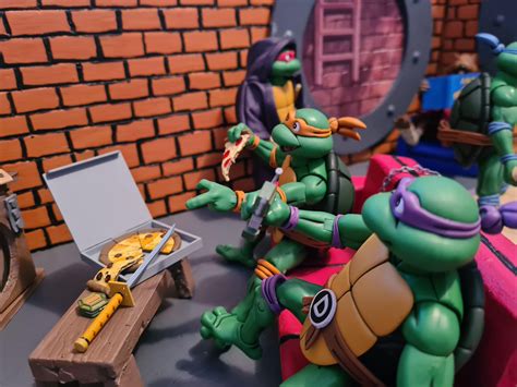 My Neca Cartoon TMNT diorama (heavily inspired by made1979customs) : r/dioramas