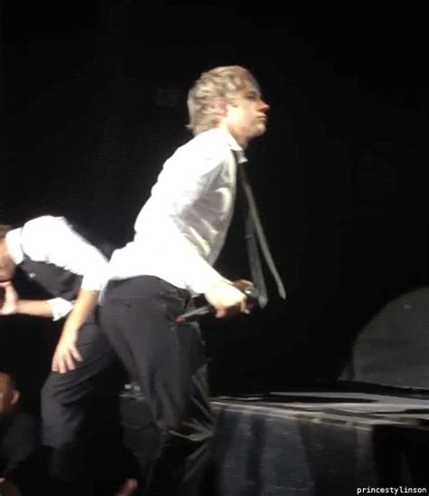 Que Hombres Niall Horan Ass