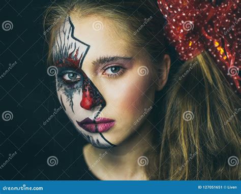 Pretty Halloween Doll Makeup