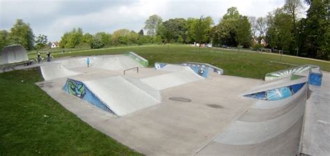 outdoor skateparks | Skate park, Skatepark design, Skateboard park