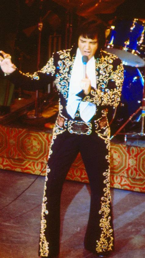 Las vegas Sept 1973 Source Elvis pictures FB - Elvis never left