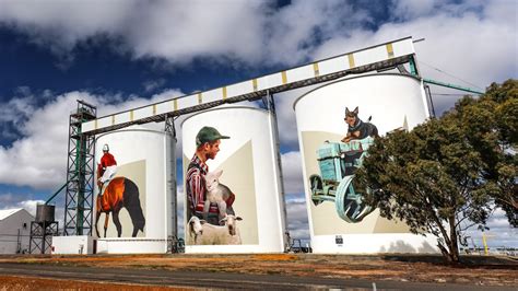 This Unique Road Trip Of Australia S Largest Gallery Shows Silos