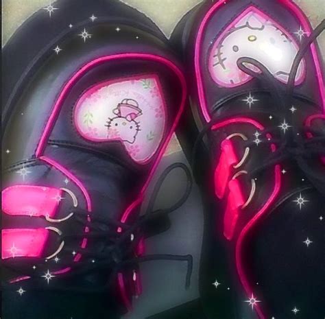 ⇢ ˗ˏˋ꒰ S4nr1ofa1ry ☁️·̩͙ Cute Shoes Hello Kitty Pink Goth