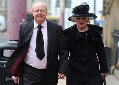 Ken Morley, Bobby Crush and Jimmy Cricket attend Keith Harris' funeral ...