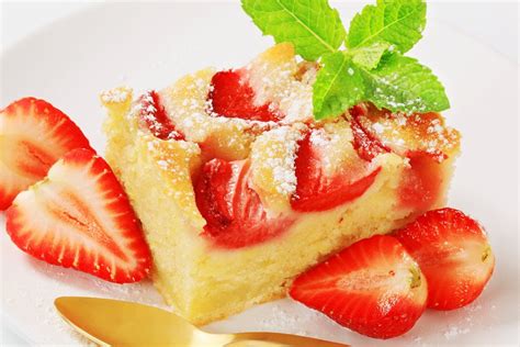 Recette gâteaux moelleux aux fraises Marie Claire