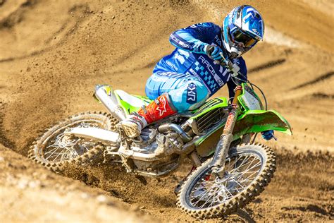 Kris Keefer Compares 2023 Kawasaki KX450SR Vs Stock KX450 Bike Racer X