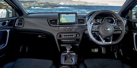 Kia Proceed Interior And Infotainment Carwow