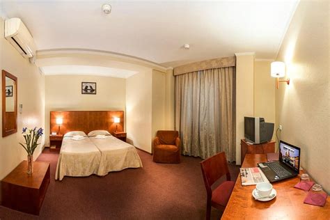LYRA HOTEL - Reviews (St. Petersburg, Russia)