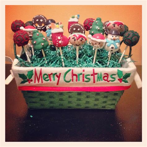 More Christmas cake pops Christmas Cake Pops, Christmas Ornaments ...