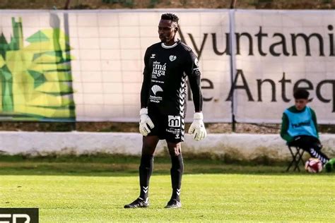 Linusable Idriss Carlos Kameni Remet Les Gants Allez Les Lions