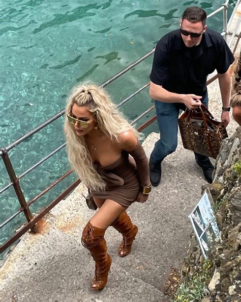 Khlo Kardashian Brasil On Twitter Khlo Kardashian Em Portofino