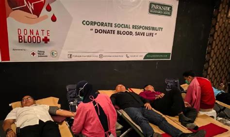 Penuhi Kebutuhan Darah Pmi Dan Parkside Mandarin Hotel Gelar Donor