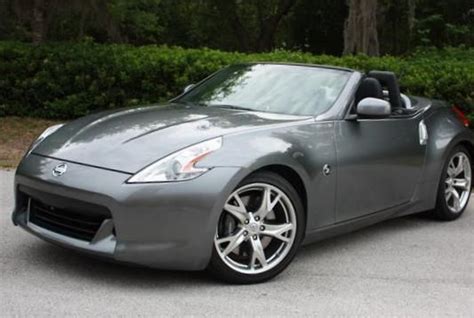 Nissan 370Z Photos and Specs. Photo: Nissan 370Z Specifications and 25 ...