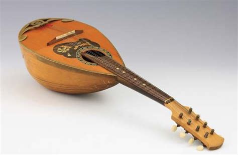 Mandolin | Stringed, Fretted, Plucked | Britannica