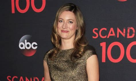 zoe perry net worth