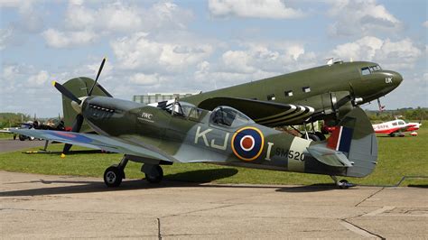 0385g Ilda Sm520 Spitfire Ix Trainer Duxford 26 4 19 David