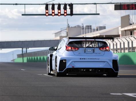 Hyundai Motorsport Begins Testing With Veloster N ETCR Hyundai News