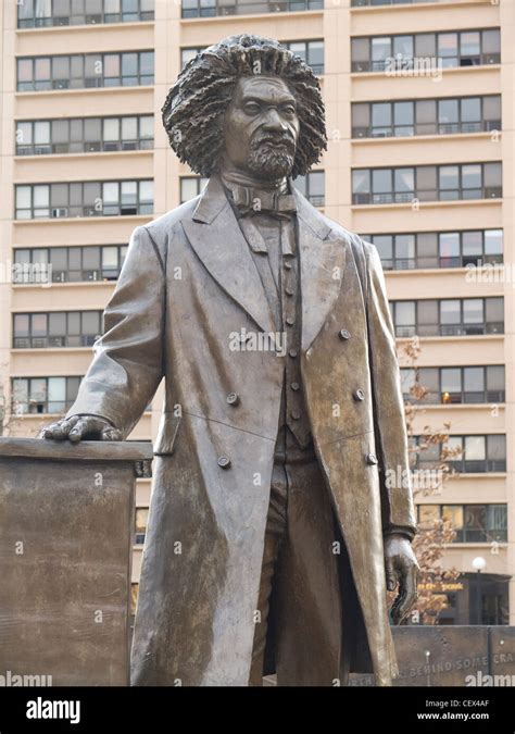 Frederick douglass statue hi-res stock photography and images - Alamy