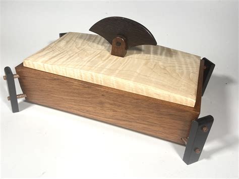 Mv K Keepsake Box Jatoba And Curly Maple Boxes By Boudreau