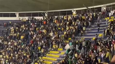 Video Vuelve La Violencia Al Estadio Azteca Agreden A Aficionados Del