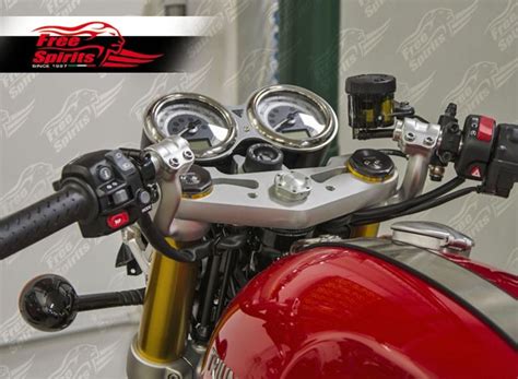 Thruxton Riser And Chrom Handlebar Triumph Rat Motorcycle Forums