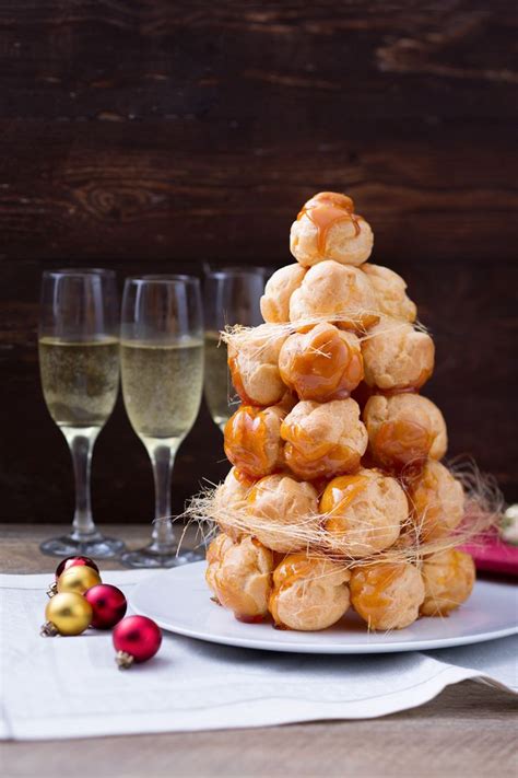 Croquembouche Di Natale Ricetta Croquembouche Alimenti Di Natale