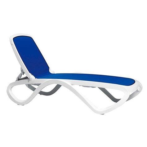 Plastic Resin Pool Lounge Chairs - CharlieMontford