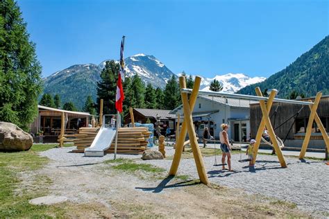 Kinderspielplatz Camping Morteratsch Pontresina Sommer In Engadin St