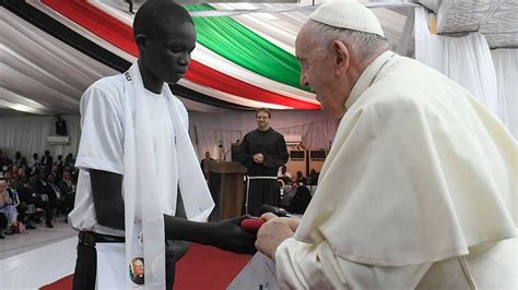 Kirche Und Leben De Papst Fleht Weltgemeinschaft An Lasst Menschen