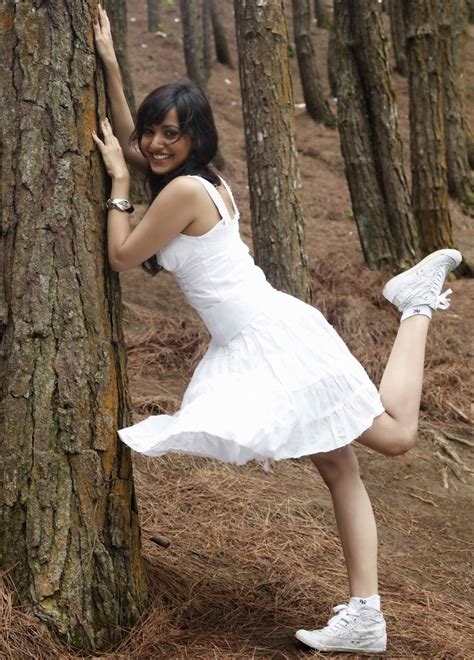 Hot Actress Pics Neha Sharma
