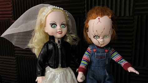 Living Dead Dolls Presents Bride Of Chucky Box Set Chucky And Tiffany