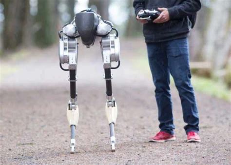 Agility Robotics Unveils Cassie Walking Robot Video Geeky Gadgets